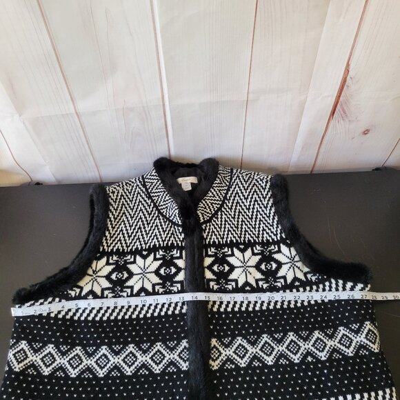 cj Banks Women’s Vest, 3X, Black/White/Faux Fur, Button Front, Winter, Snowflake - Picture 9 of 10